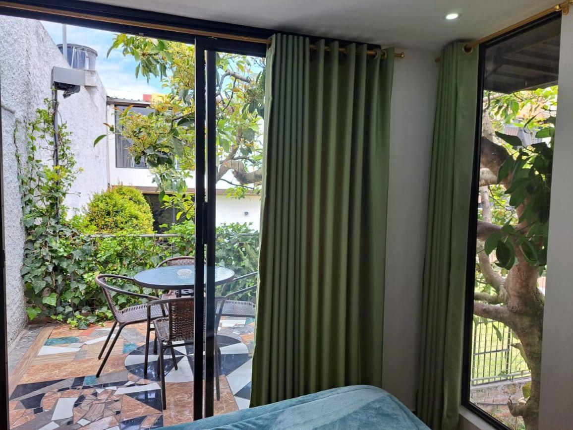 Jardines Ambato Hotel Bagian luar foto